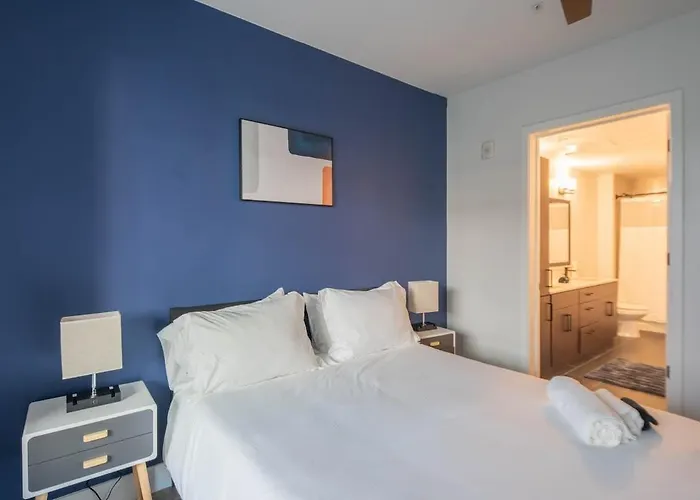 Modern 1bd - Pool, Gym, Parking, W-d - Sleeps 4 Apartment Tempe