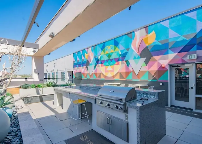 Apartment Modern 1bd - Pool, Gym, Parking, W-d - Sleeps 4